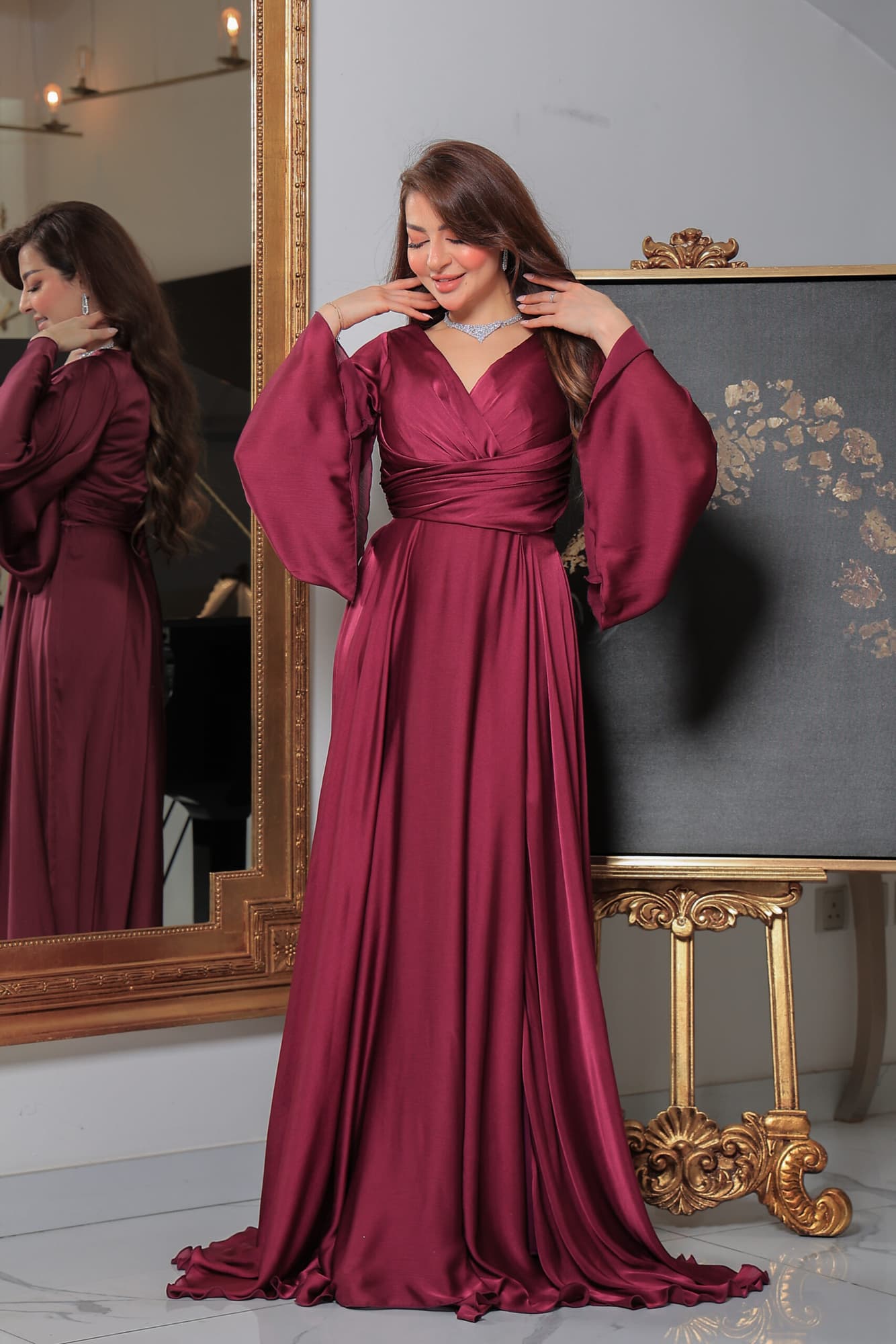 فستان ناعم كلوش بأكمام واسعه