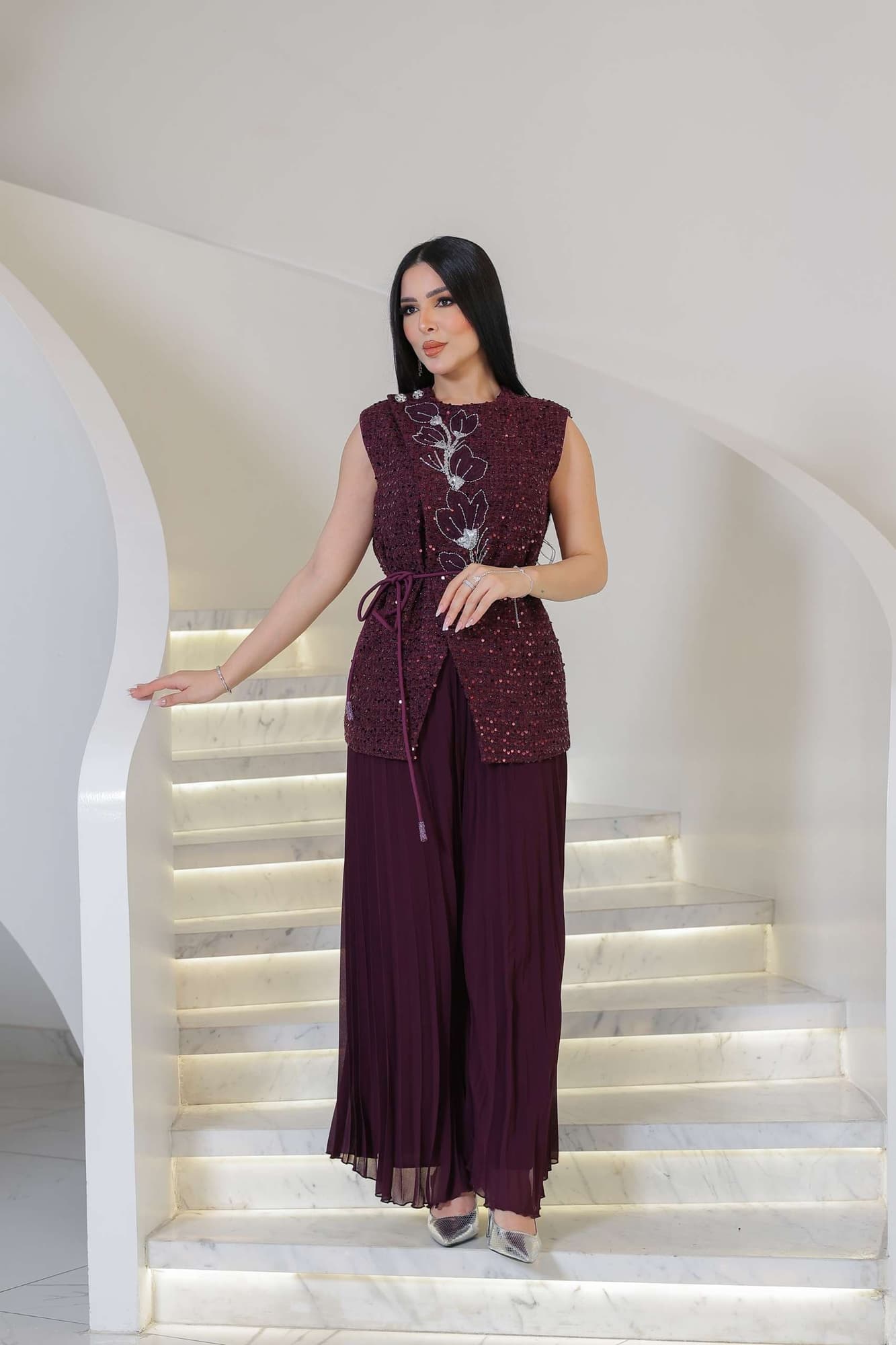 طقم بنطلون أنيق يجمع بين الفخامة والنعومة